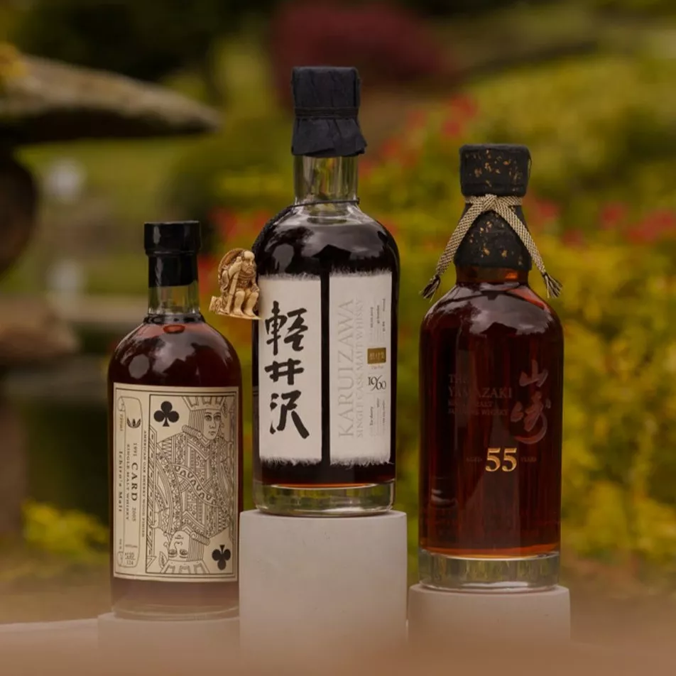主要收購品類： 麥卡倫 (The Macallan)：萊儷系列 (Lalique 50/55/60/62/65/72年)、珍稀年份系列 (Fine & Rare)、雪莉單桶舊版 18年/25年/30年、紫鑽 (Gran Reserva)等；
日本威士忌：已關廠之「輕井澤」(黑能/白能/藝伎單桶)、羽生撲克牌系列單桶 (Ichiro's Cards)、山崎 18年/25年/35年/50年、響 21年/30年等；
蘇格蘭珍品：波摩 (Bowmore 黑波摩/海龍)、雲頂 (Springbank 21/25/30年及本地大麥)等。

威士忌回收詳情 →